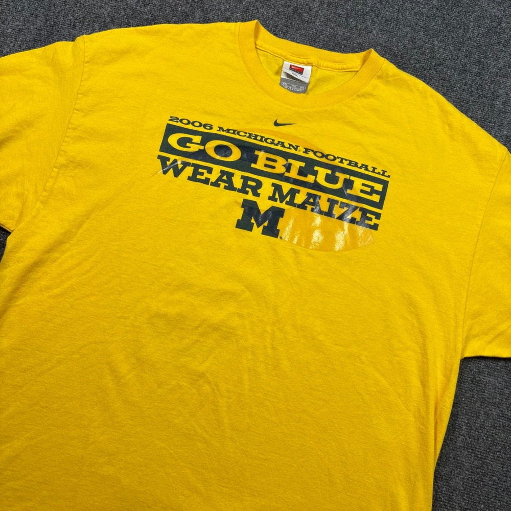 Nike Michigan Wolverines T Shirt Mens XXL Maize 2006 Go Blue Vintage Y2K